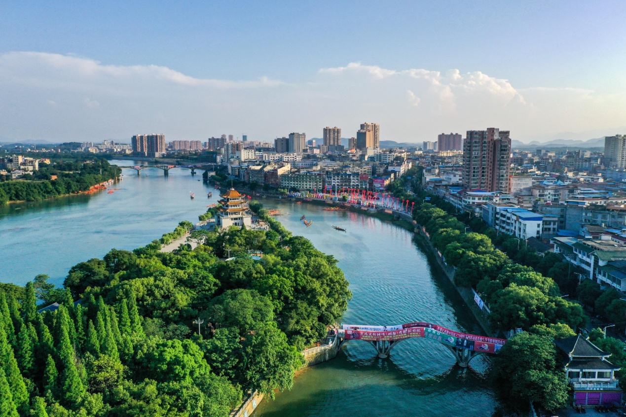 道县真抓实干护河湖绘就水韵道州新画卷图